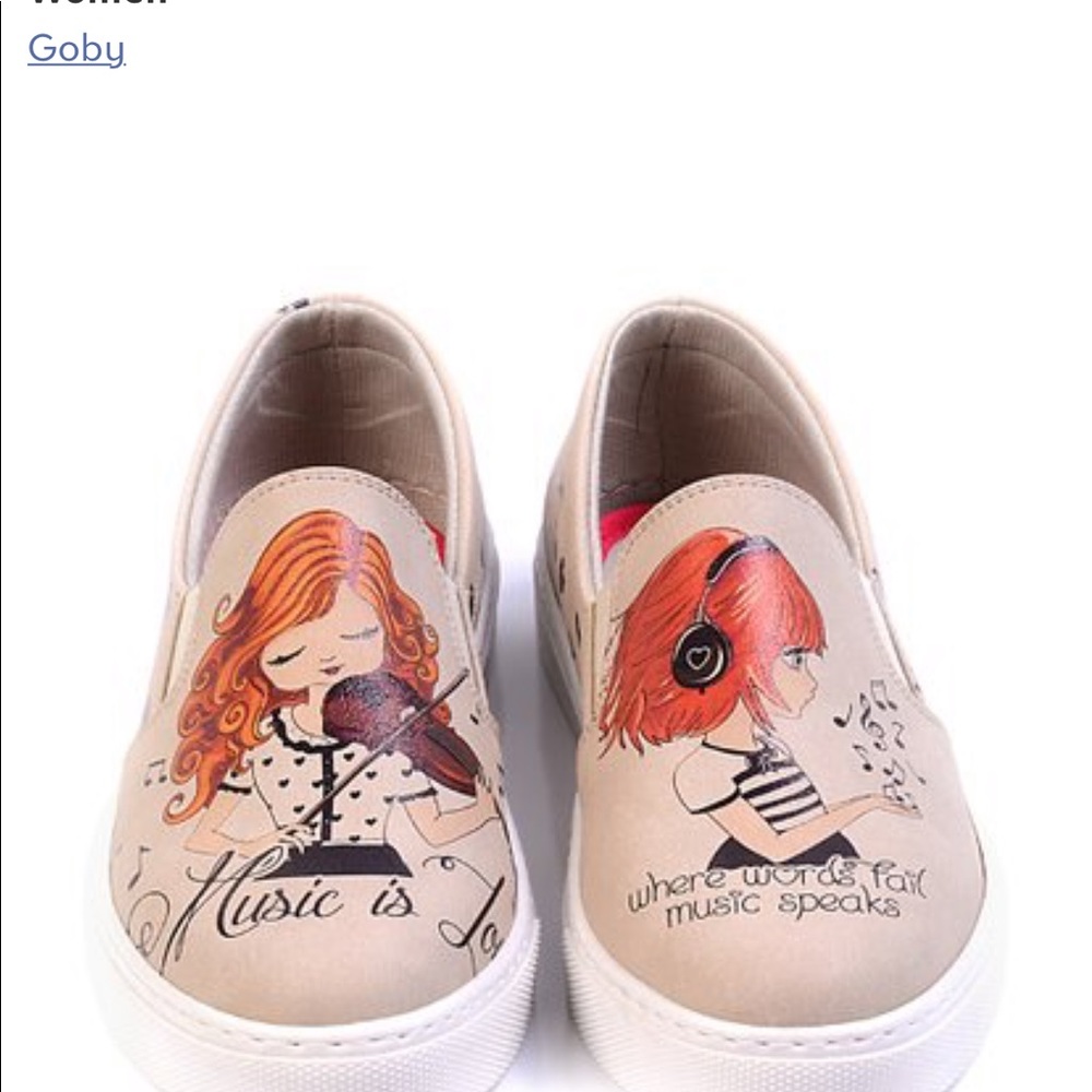 Slip-on Tennis Shoes